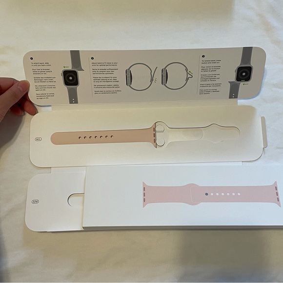 apple watch series 5 40mm - Picture 6 of 6